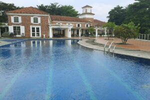 Kolam Renang San Diego Hills