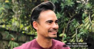 Ashraf Sinclair salah satu keluarga artis yang dimakamkan di san diego hills