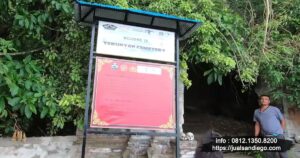 Pintu Gerbang Pemakaman Trunyan bali