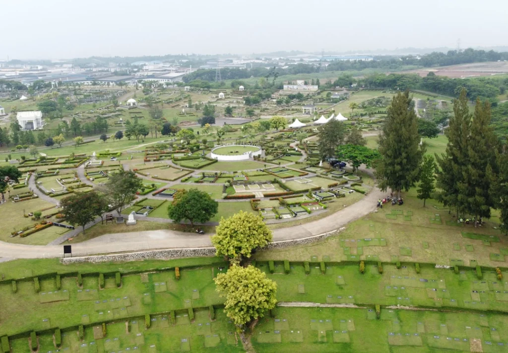 Wisata San Diego Hills, Berwisata Sambil Berjiarah 1 Bukit Sovereignty