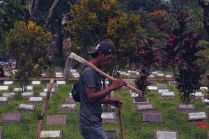 bandung kekurangan tanah makam